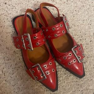 Amazon Women's Pointed Toe Slingback Flats